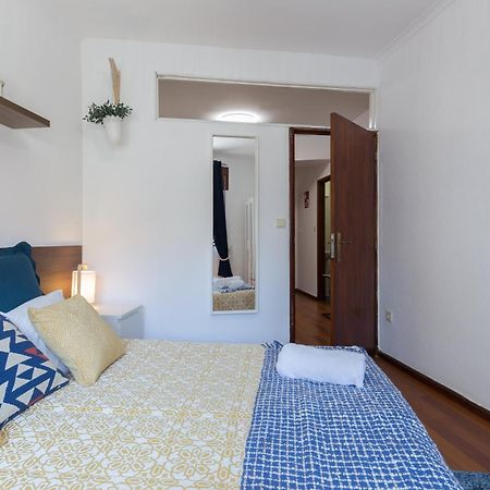 2 Comfy Bright Flats With Netflix Porto Exterior foto