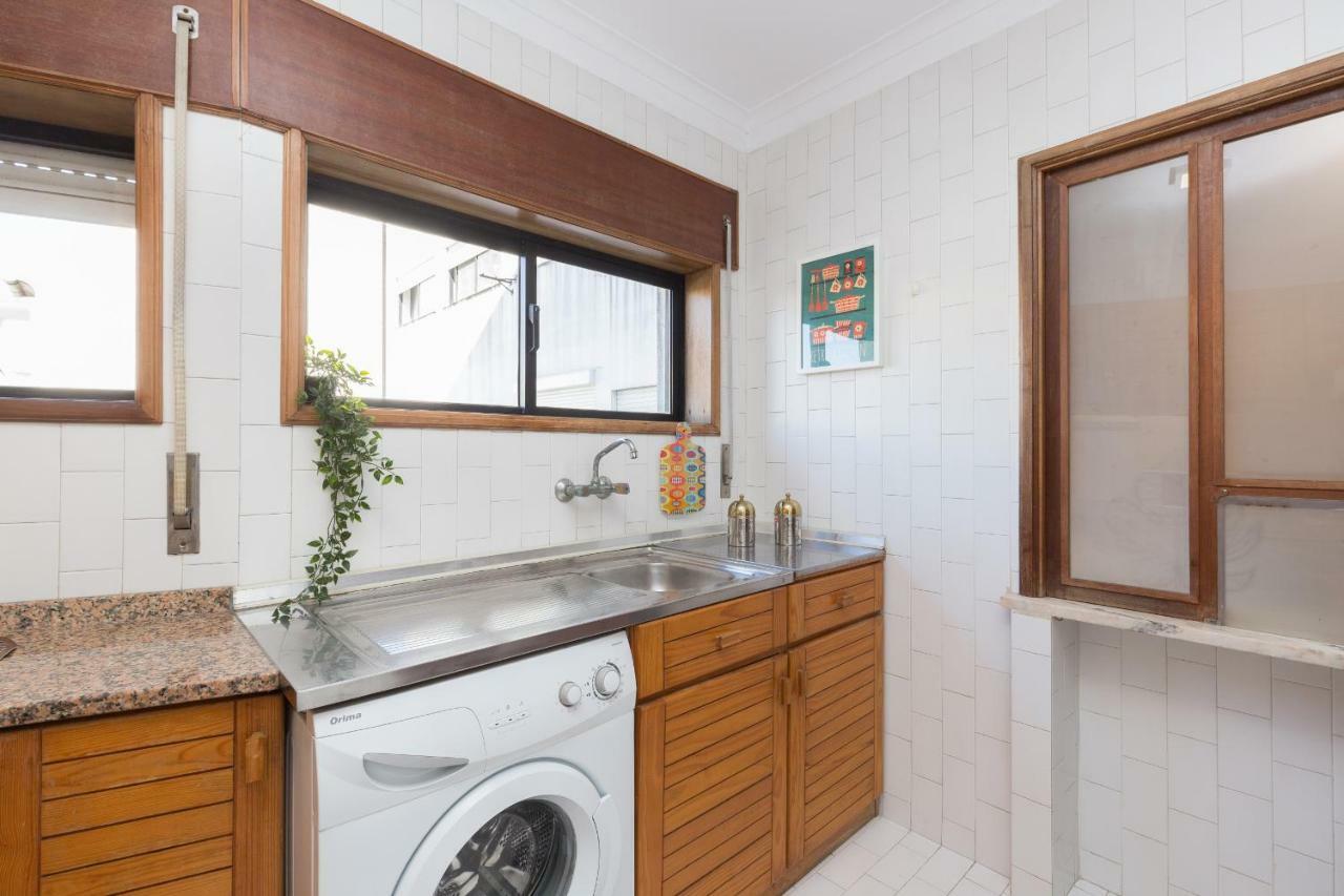 2 Comfy Bright Flats With Netflix Porto Exterior foto