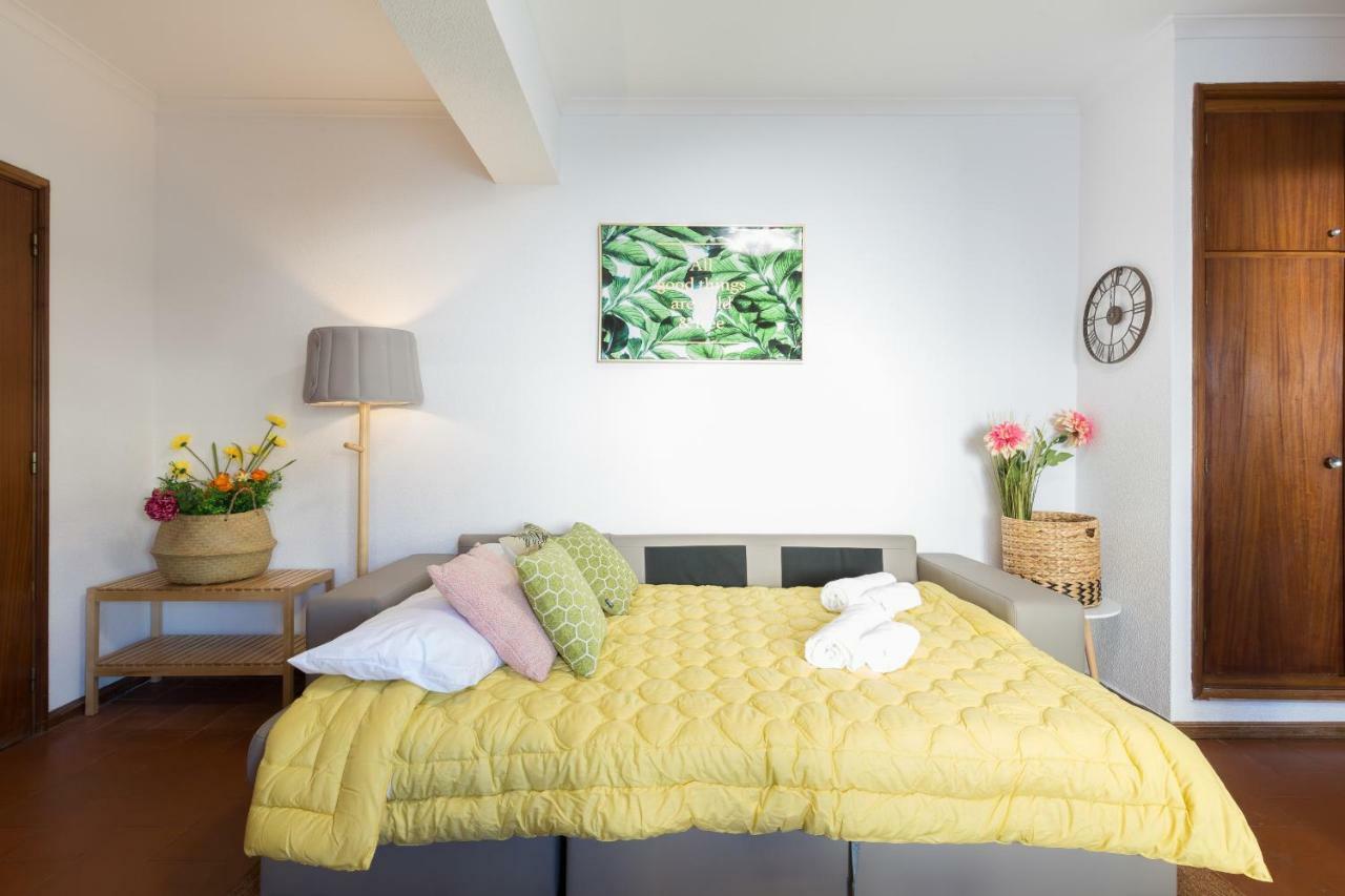 2 Comfy Bright Flats With Netflix Porto Exterior foto