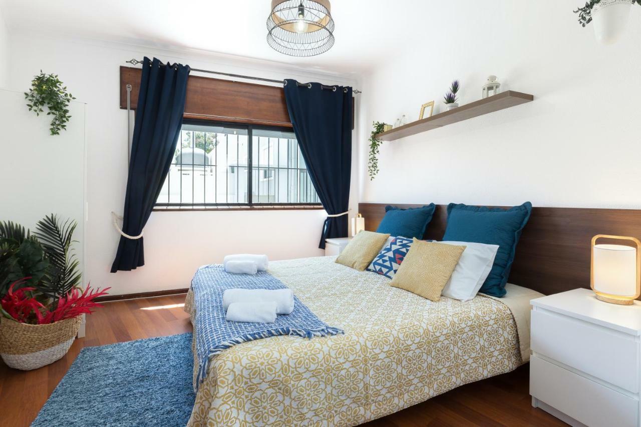 2 Comfy Bright Flats With Netflix Porto Exterior foto