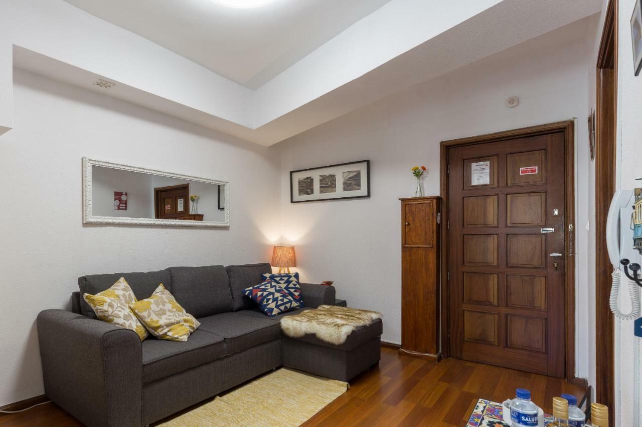 2 Comfy Bright Flats With Netflix Porto Exterior foto