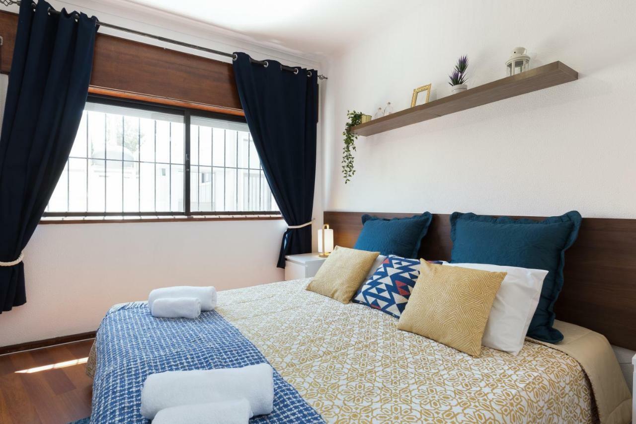 2 Comfy Bright Flats With Netflix Porto Exterior foto
